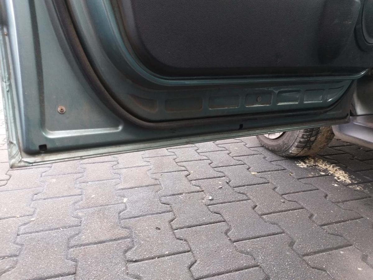 Mercedes A Klasse W169 original Tür vorn links 958 Quellblau 5-Türer Rohbau Bj.2004